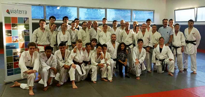 Visuel Meiyo Karate entrainement Biamonti Viaterra, partenaire du Club de Karaté Meiyo : photo de l'entraînement avec le champion Alexandre Biamonti