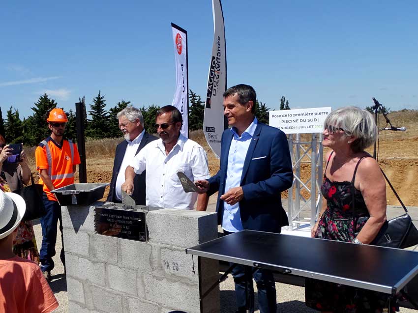 Premiere pierre piscine du sud à Sauvian
