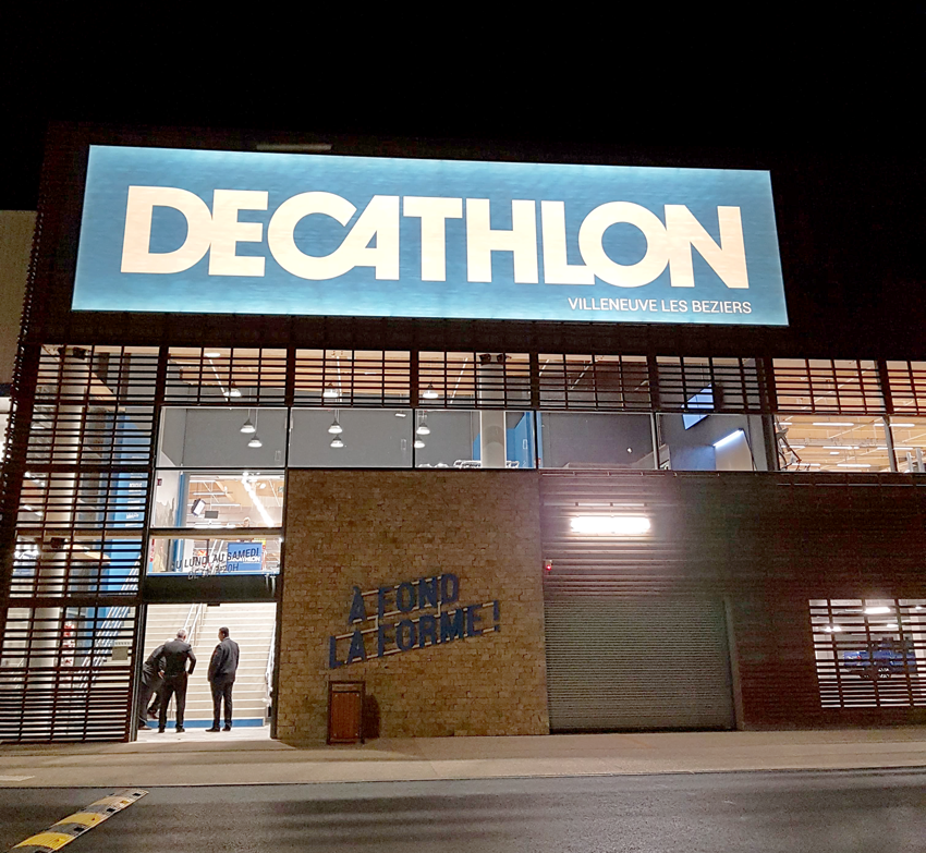 Inauguration Decathlon - extérieur nouveau magasin