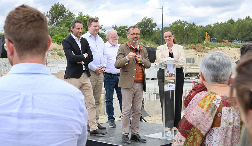 260511-actu-pose-premiere-pierre-crematorium-animalier_bas2
